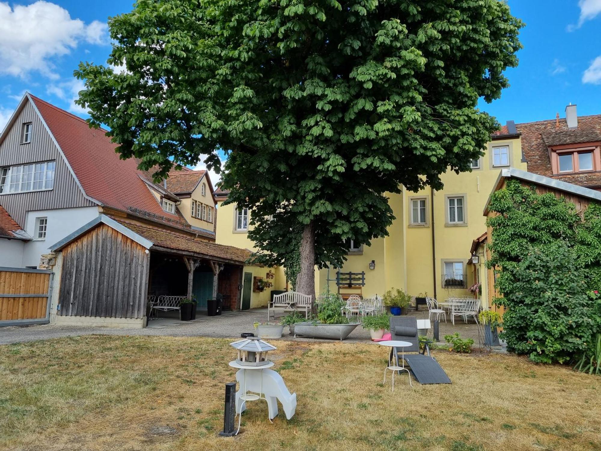 Boutiquehotel Goldene Rose - Self-Check-In Rothenburg ob der Tauber Exterior foto