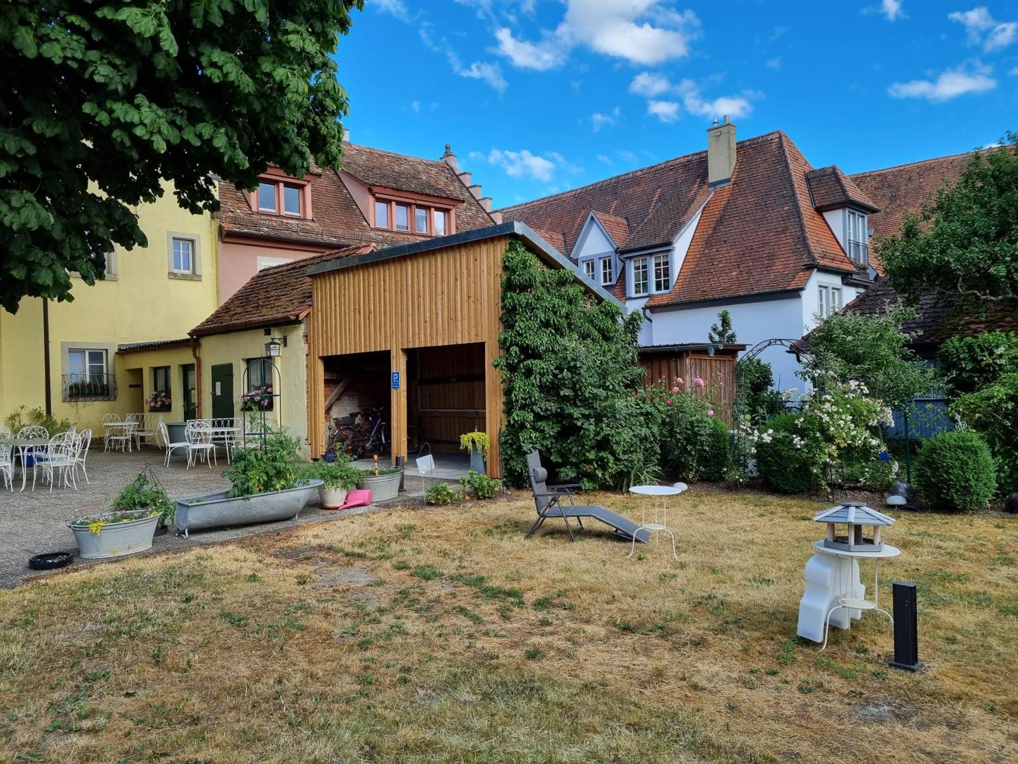 Boutiquehotel Goldene Rose - Self-Check-In Rothenburg ob der Tauber Exterior foto