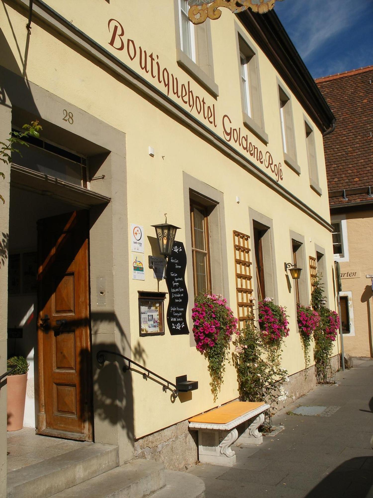 Boutiquehotel Goldene Rose - Self-Check-In Rothenburg ob der Tauber Exterior foto