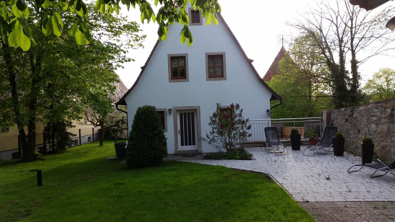 Boutiquehotel Goldene Rose - Self-Check-In Rothenburg ob der Tauber Exterior foto