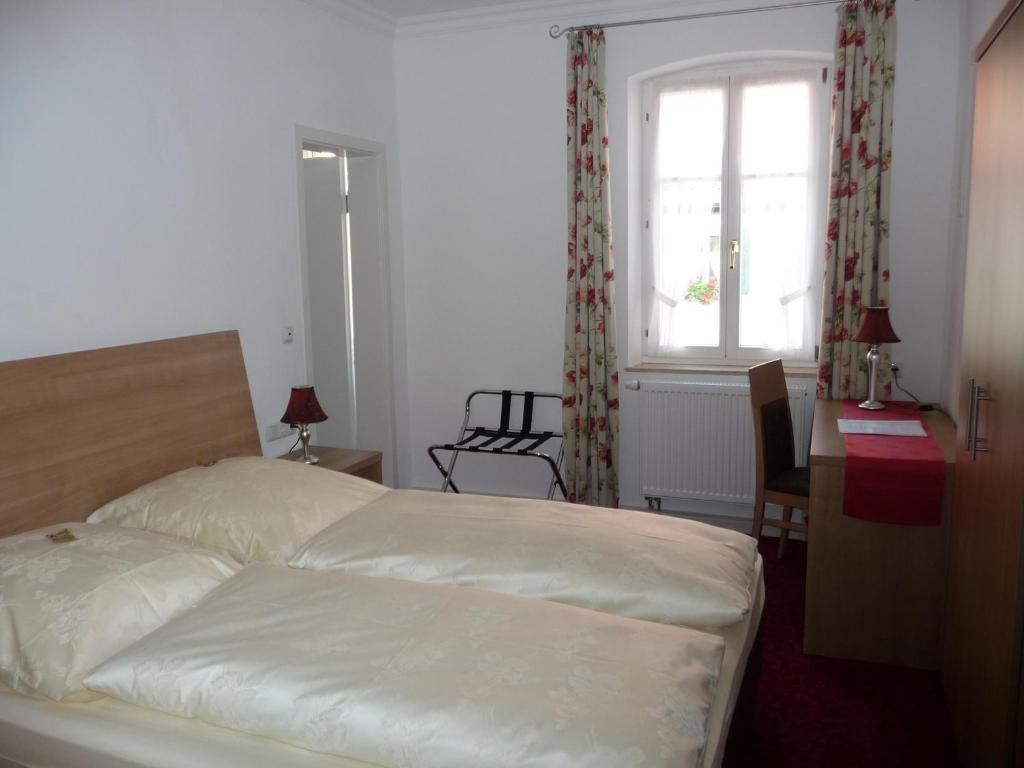 Boutiquehotel Goldene Rose - Self-Check-In Rothenburg ob der Tauber Exterior foto